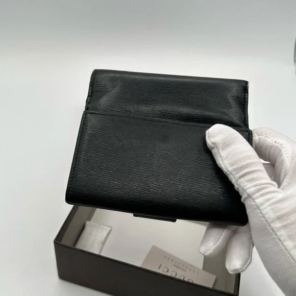 Gucci Leather Clasp Wallet - Picture 3 of 15